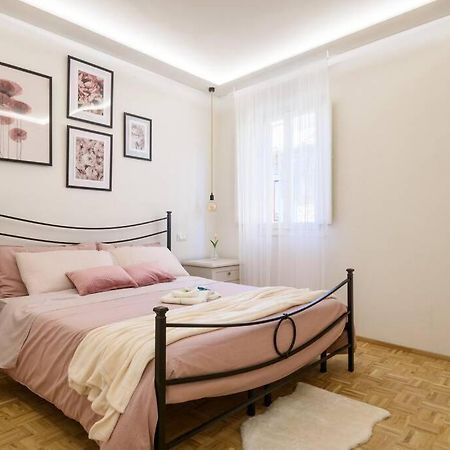 Appartamento Casa Agata max 4 persone in pieno centro storico Cortona Esterno foto