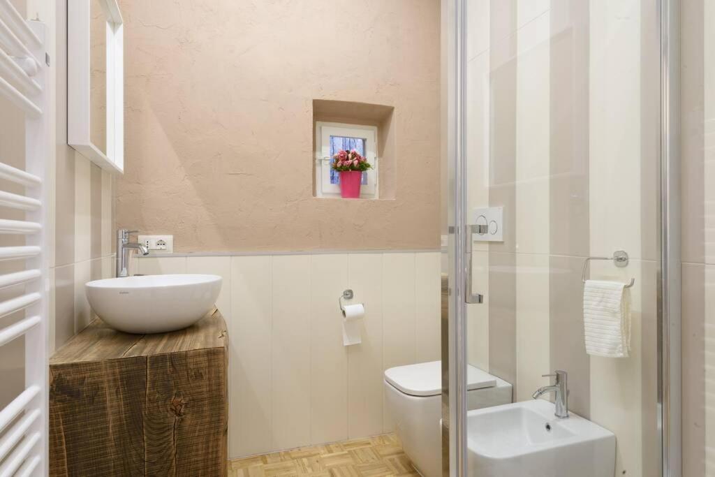 Appartamento Casa Agata max 4 persone in pieno centro storico Cortona Esterno foto